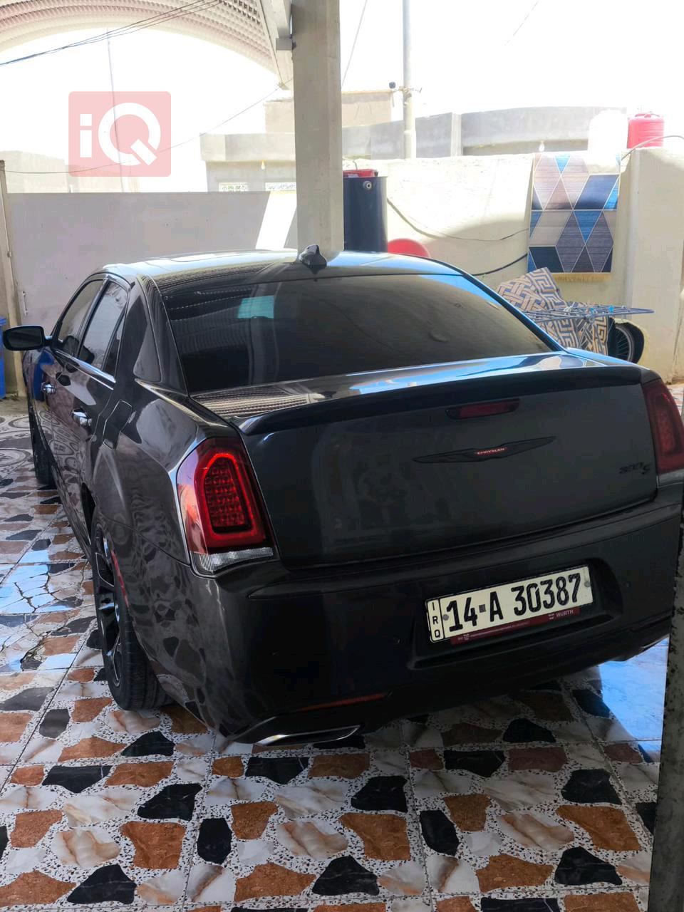 کرایسلەر 300